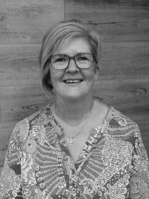 Julia Horn*
Pastor's Cabinet